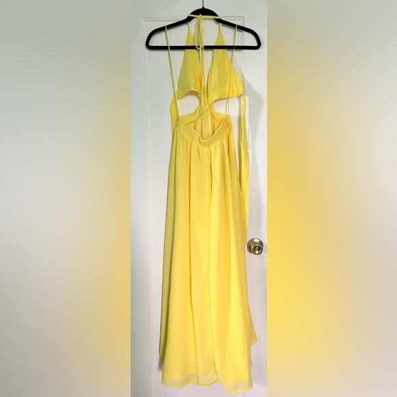 NWT Fashion Nova XS Yellow Maxi Dress - Picture 3 of 3